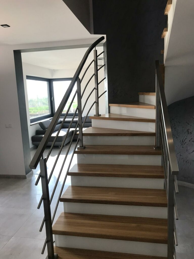 Balustrady ze stali nierdzewnej