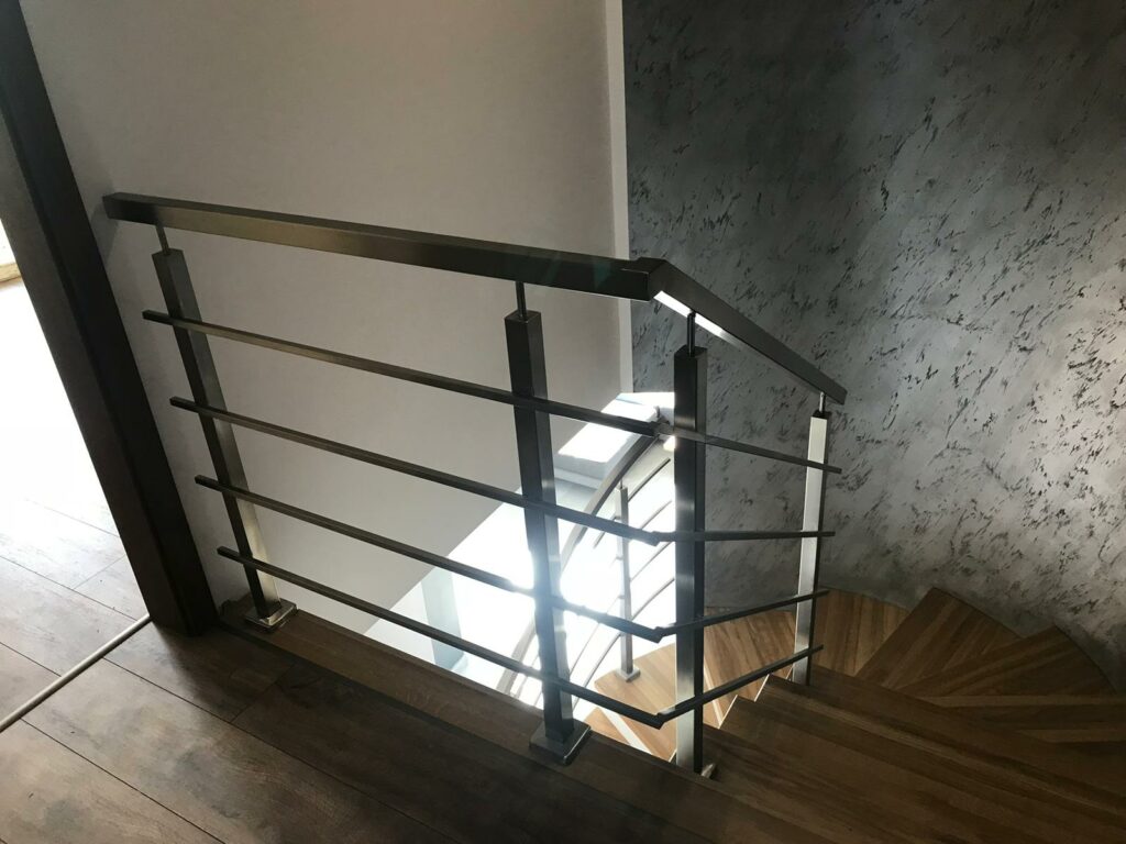 Balustrady ze stali nierdzewnej